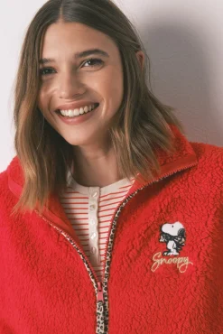 Bata corta borreguito rojo bordado Snoopy