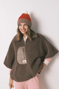 Bata corta poncho borreguito marrón Snoopy
