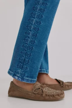 Bernadette. Vaqueros bootcut