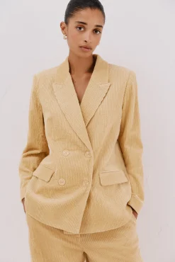 Blazer de mujer cruzada de pana