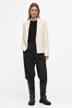 Blazer entallada manga larga