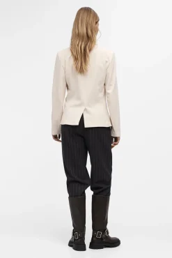 Blazer entallada manga larga