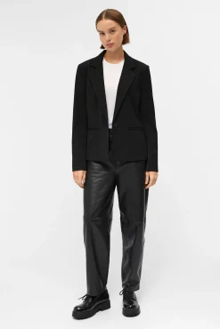 Blazer entallada manga larga