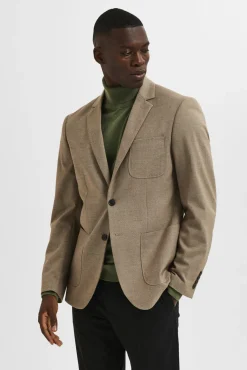 Blazer slim fit elaborada con materiales reciclados