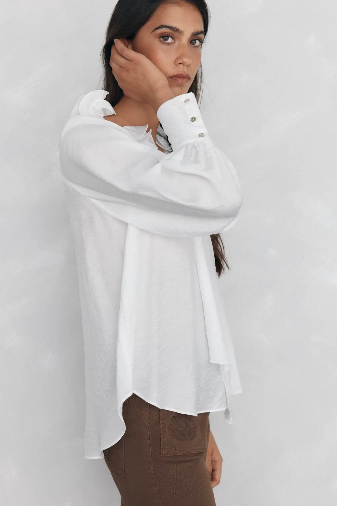 Blusa amplia lisa