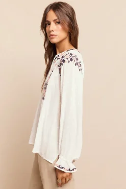 Blusa bordada