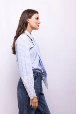 Blusa rayas encaje