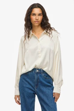 Blusa satinada de manga larga