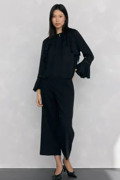 Blusa volantes puntilla