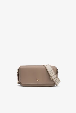 Bolso bandolera con solapa