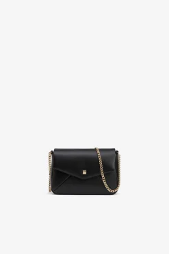 Bolso bandolera metalizado con solapa