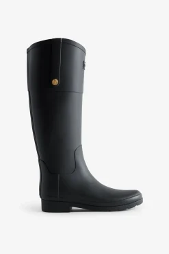 Bota entallada