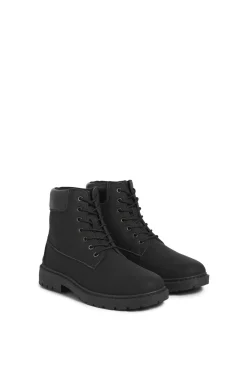 Botas estilo montaña