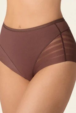 Braga faja clásica con control moderado de abdomen y bandas en tul