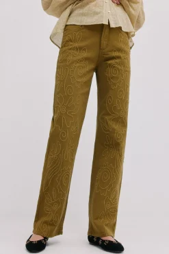Bérénice. Vaqueros bordados