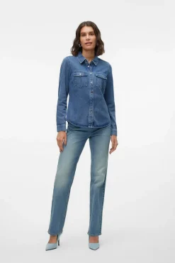 Camisa denim con bolsillos en el pecho