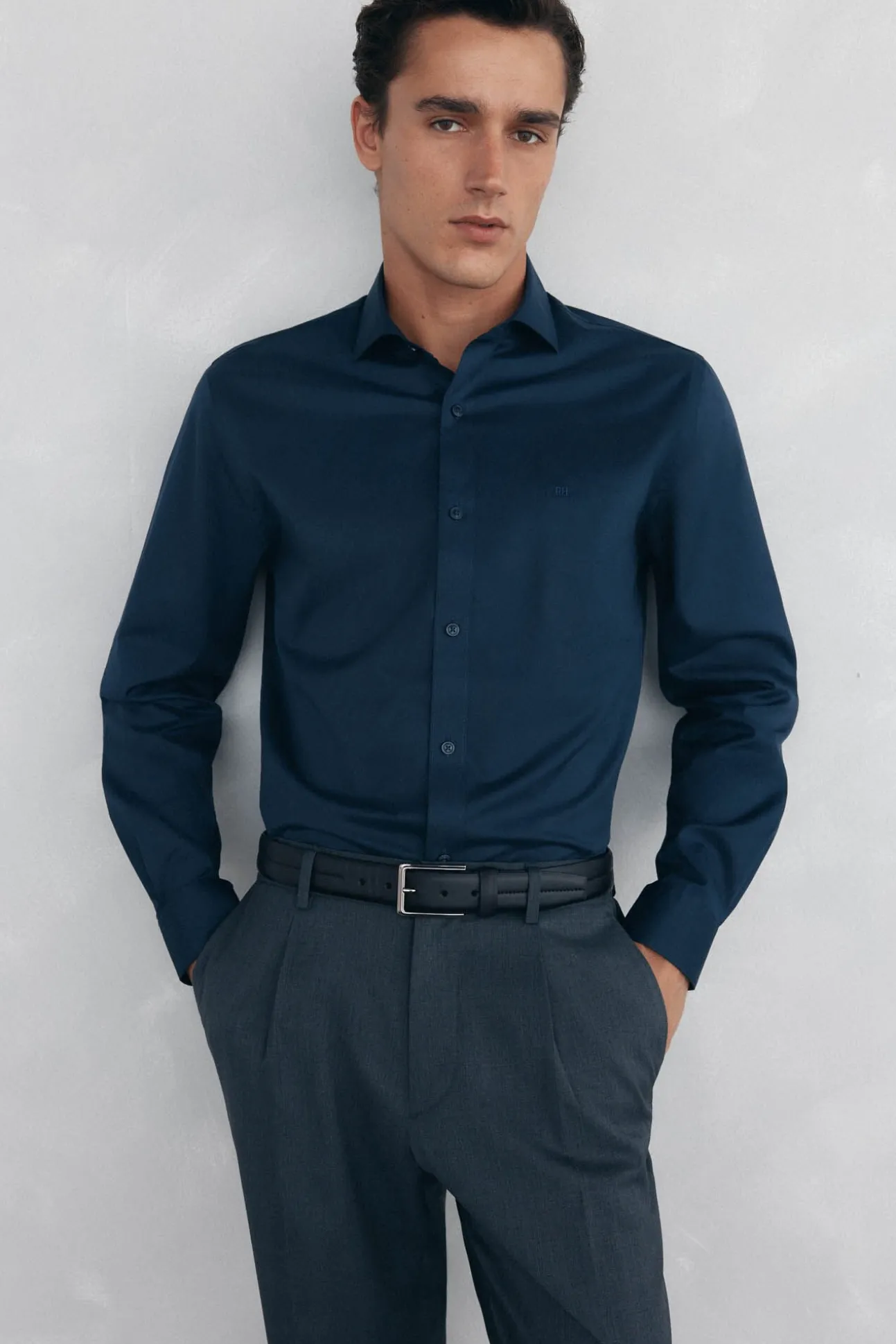 Camisa lisa twill fácil plancha + anti olor slim fit