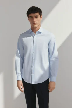 Camisa vestir lisa non iron + antimanchas