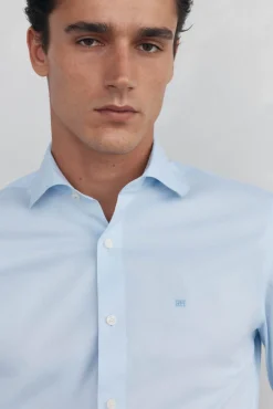 Camisa vestir lisa non iron + antimanchas slim fit