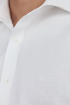 Camisa vestir lisa non iron + antimanchas