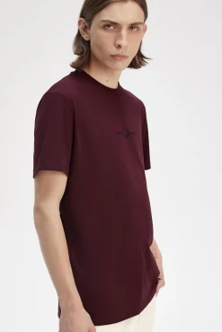 Camiseta bordada