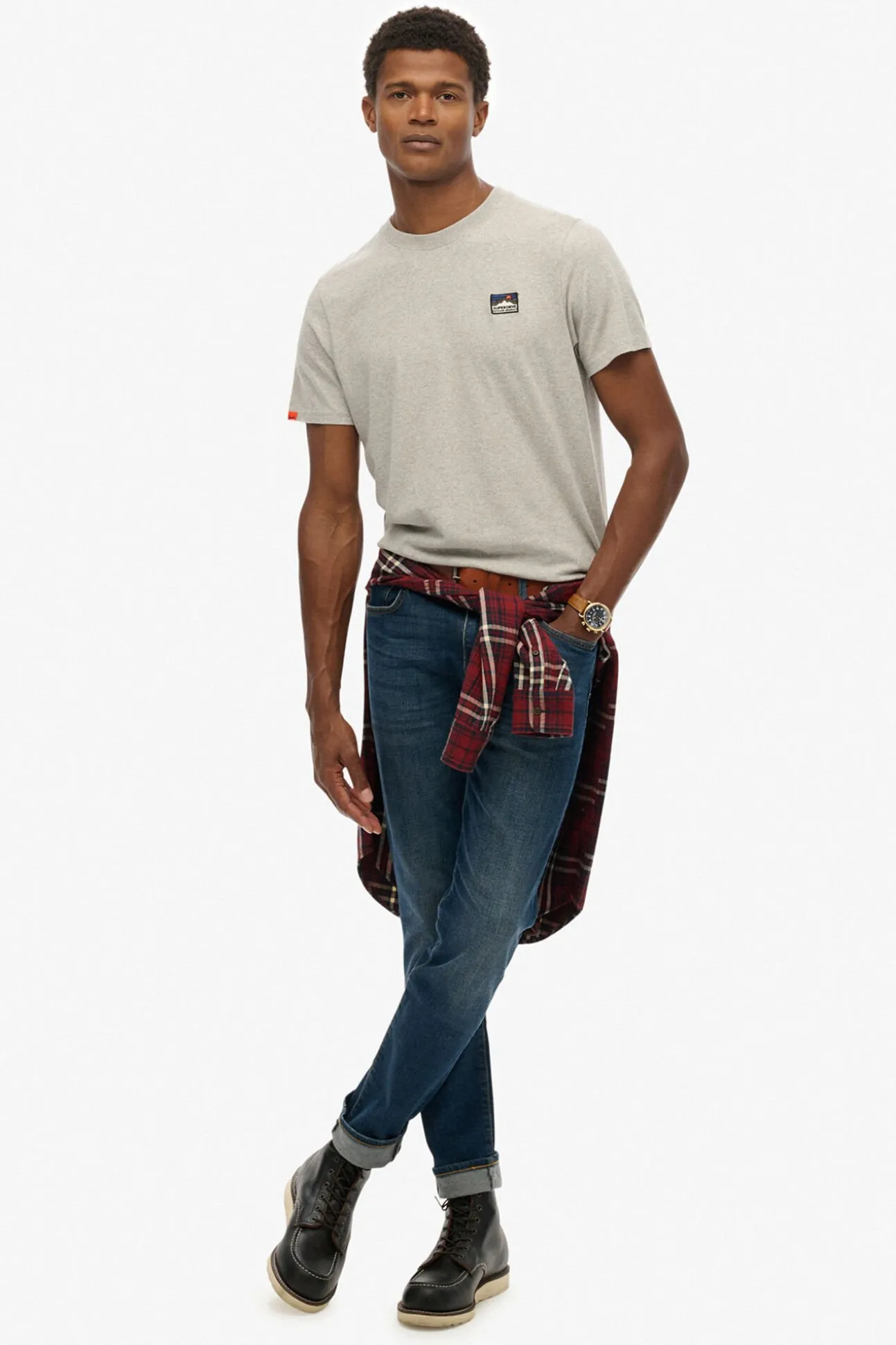 Camiseta de manga corta con cuello redondo de canalé