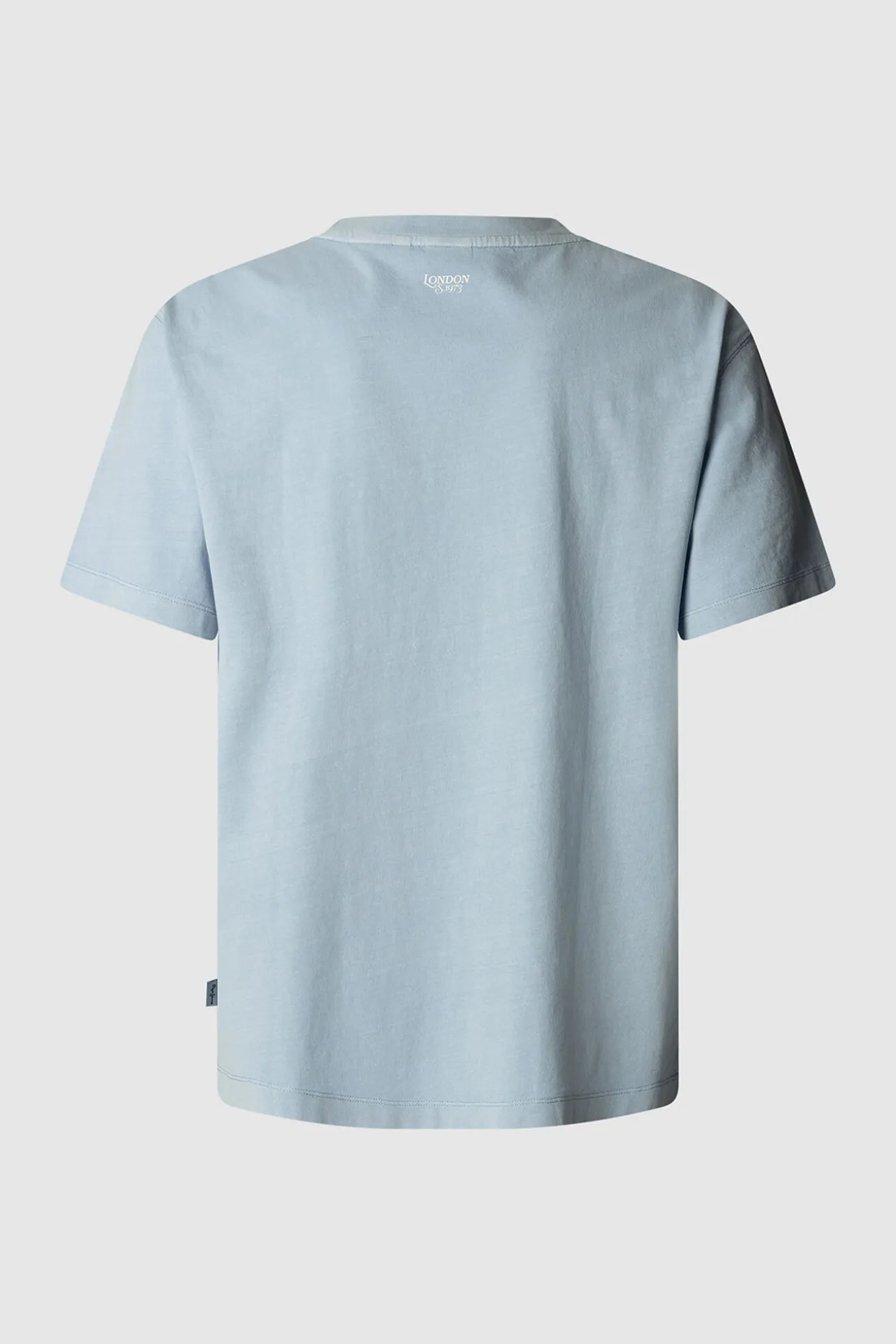 Camiseta de manga corta teñida en prenda.