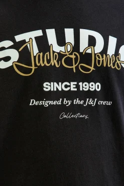 Camiseta de manga studio