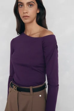 Camiseta off shoulder