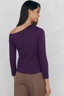 Camiseta off shoulder