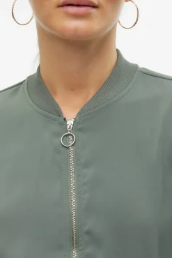 Cazadora bomber