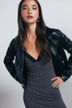 Cazadora motera