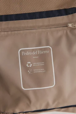 Cazadora técnica ligera