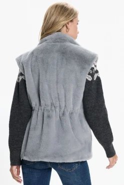 Chaleco de pelo cuello alto