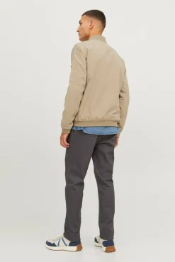 Chaqueta bomber ligera