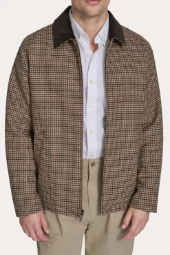 Chaqueta con cuello clásico