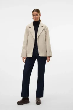 Chaqueta corta de paño