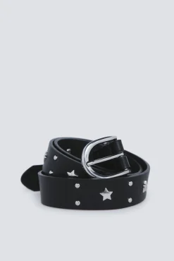 Cinturón estrellas y tachas metálicas