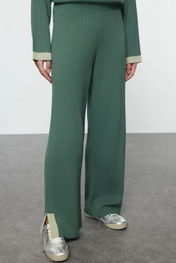 Conjunto pantalón y camiseta punto con ribetes