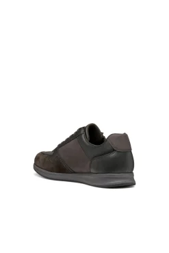 Deportiva Avery