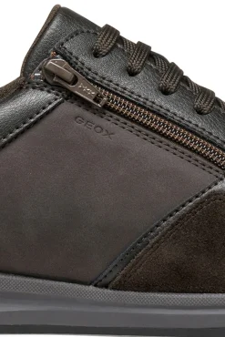 Deportiva Avery