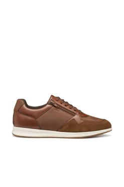 Deportiva Avery