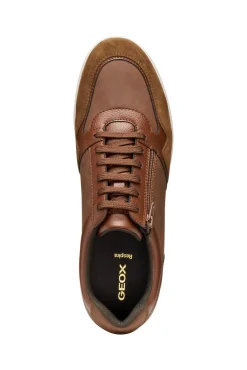 Deportiva Avery