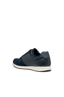 Deportiva Avery