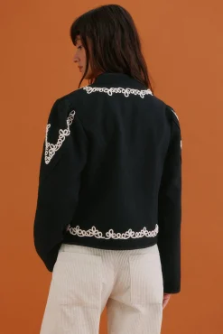 Fabiola. Chaqueta bordada