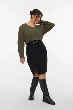 Falda corta cinturón talla grande