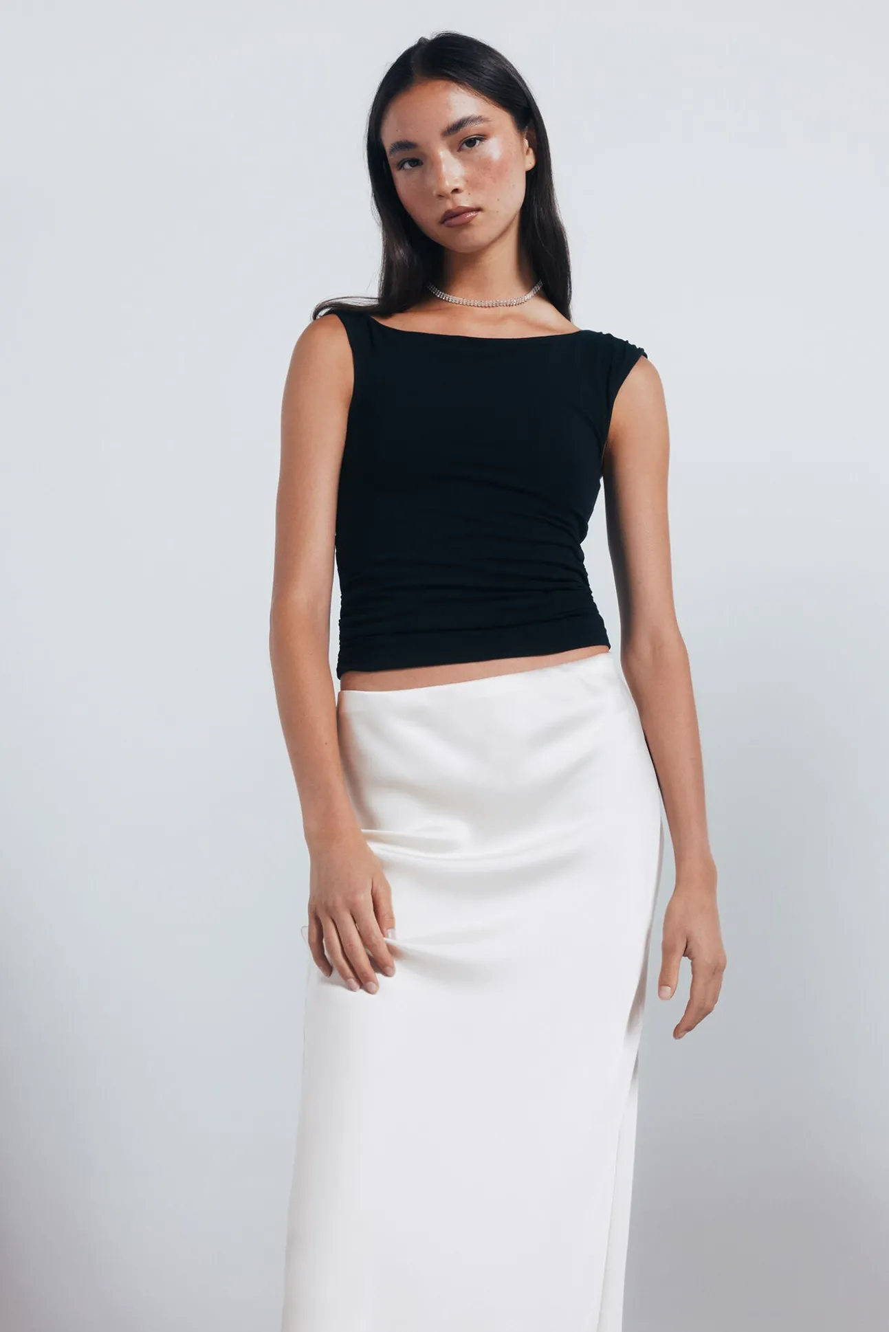 Falda midi satinada