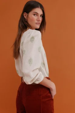 Grace. Blusa bordada