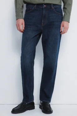 Jeans lavado oscuro straight fit