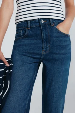 Jeans mom